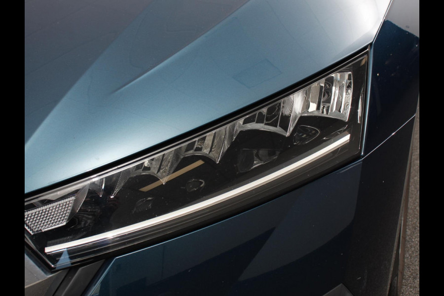 Škoda Octavia Combi 1.0 TSI 110pk Business Edition | Navigatie | Digitale Cockpit | Lichtmetalen velgen | Climate Control | Camera | Cruise control Škoda Octavia Combi 1.0 TSI 110pk Business Edition | Navigatie | Digitale Cockpit | Lichtmetalen velgen | Climate Control | Camera | Cruise control
