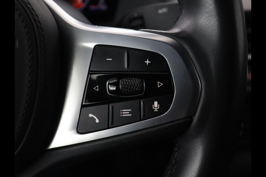 BMW 2 Serie Gran Coupé 218i M Sport | Sportstoelen | Camera | Carplay | Live Cockpit | Half leder | Navigatie | Sfeerverlichting | Full LED | Climate control