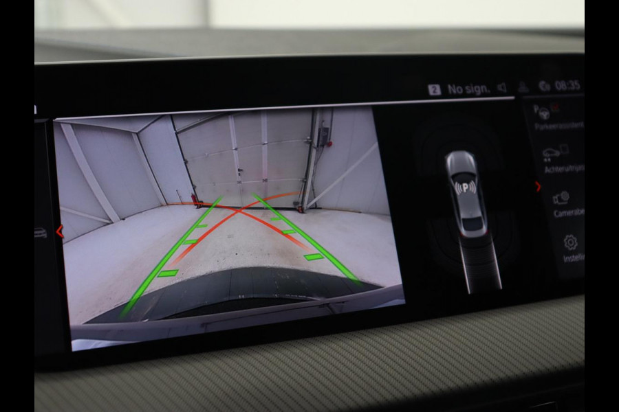 BMW 2 Serie Gran Coupé 218i M Sport | Sportstoelen | Camera | Carplay | Live Cockpit | Half leder | Navigatie | Sfeerverlichting | Full LED | Climate control