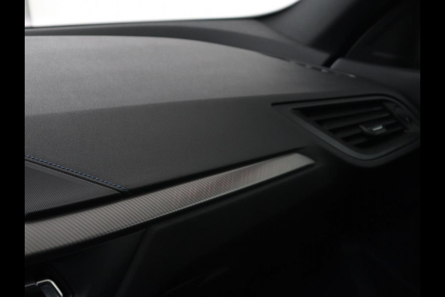 BMW 2 Serie Gran Coupé 218i M Sport | Sportstoelen | Camera | Carplay | Live Cockpit | Half leder | Navigatie | Sfeerverlichting | Full LED | Climate control
