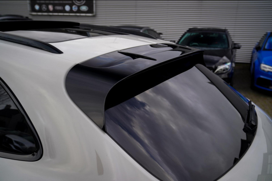 Porsche Macan 2.9 GTS | SportChrono | Panorama | Facelift | Adaptieve Cruise | 360 Cam | 21 inch | Carbon | Burmester | BTW Auto | Porsche Macan 2.9 GTS | SportChrono | Panorama | Facelift | Adaptieve Cruise | 360 Cam | 21 inch | Carbon | Burmester | BTW Auto |