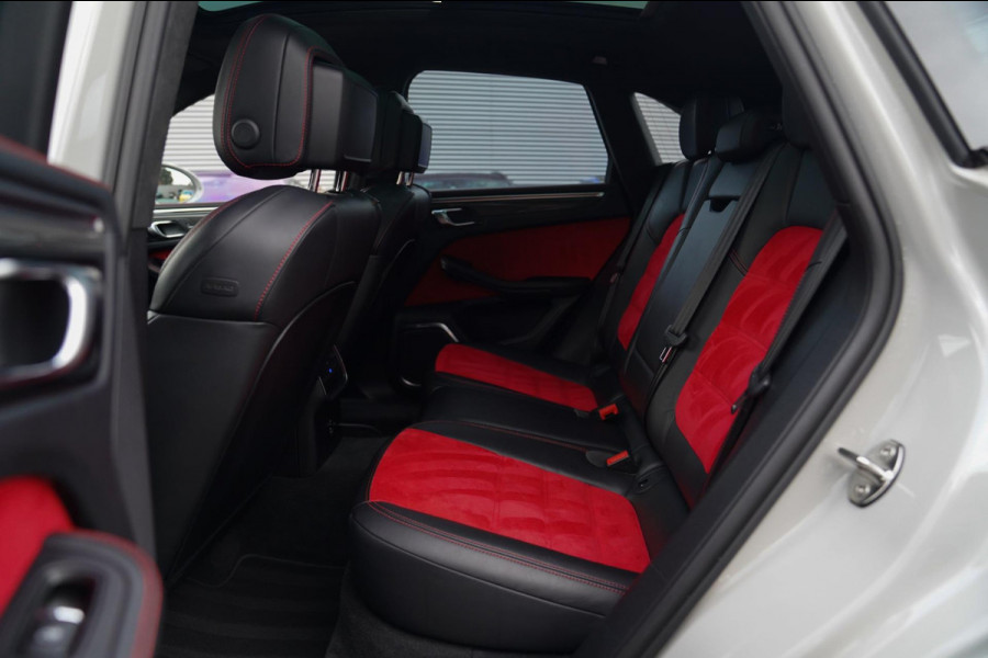 Porsche Macan 2.9 GTS | SportChrono | Panorama | Facelift | Adaptieve Cruise | 360 Cam | 21 inch | Carbon | Burmester | BTW Auto | Porsche Macan 2.9 GTS | SportChrono | Panorama | Facelift | Adaptieve Cruise | 360 Cam | 21 inch | Carbon | Burmester | BTW Auto |