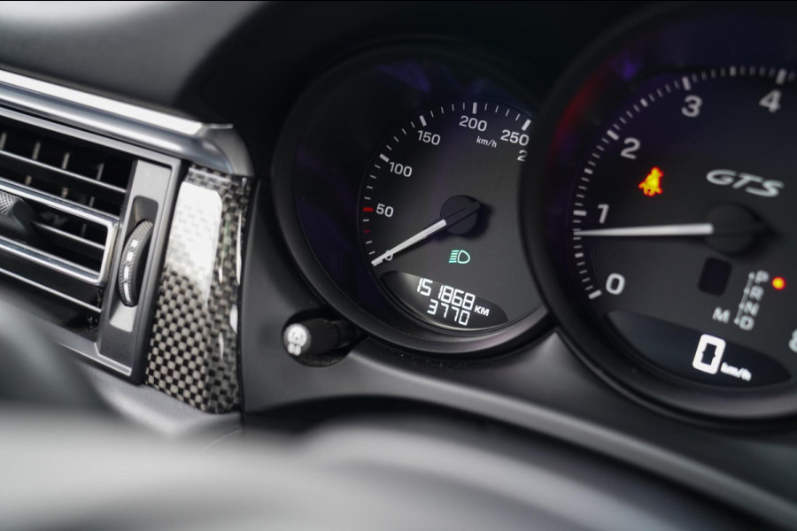 Porsche Macan 2.9 GTS | SportChrono | Panorama | Facelift | Adaptieve Cruise | 360 Cam | 21 inch | Carbon | Burmester | BTW Auto | Porsche Macan 2.9 GTS | SportChrono | Panorama | Facelift | Adaptieve Cruise | 360 Cam | 21 inch | Carbon | Burmester | BTW Auto |