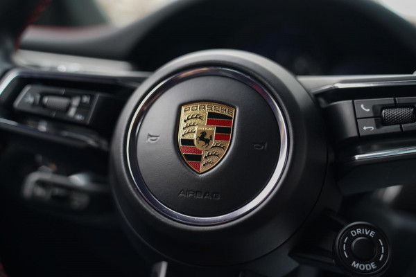 Porsche Macan 2.9 GTS | SportChrono | Panorama | Facelift | Adaptieve Cruise | 360 Cam | 21 inch | Carbon | Burmester | BTW Auto | Porsche Macan 2.9 GTS | SportChrono | Panorama | Facelift | Adaptieve Cruise | 360 Cam | 21 inch | Carbon | Burmester | BTW Auto |