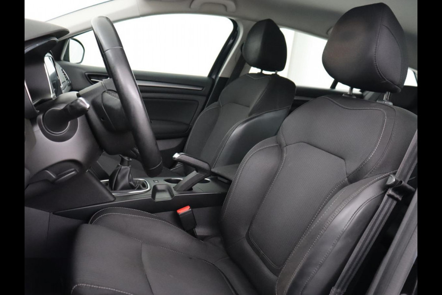Renault Mégane 1.3 TCe Business Zen | Trekhaak | Camera | Keyless | Carplay | Navigatie | Full LED | Climate control | Parkeerhulp | Cruise control