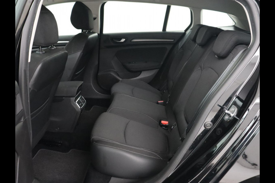 Renault Mégane 1.3 TCe Business Zen | Trekhaak | Camera | Keyless | Carplay | Navigatie | Full LED | Climate control | Parkeerhulp | Cruise control