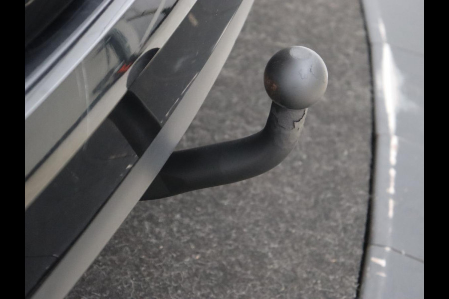 Renault Mégane 1.3 TCe Business Zen | Trekhaak | Camera | Keyless | Carplay | Navigatie | Full LED | Climate control | Parkeerhulp | Cruise control