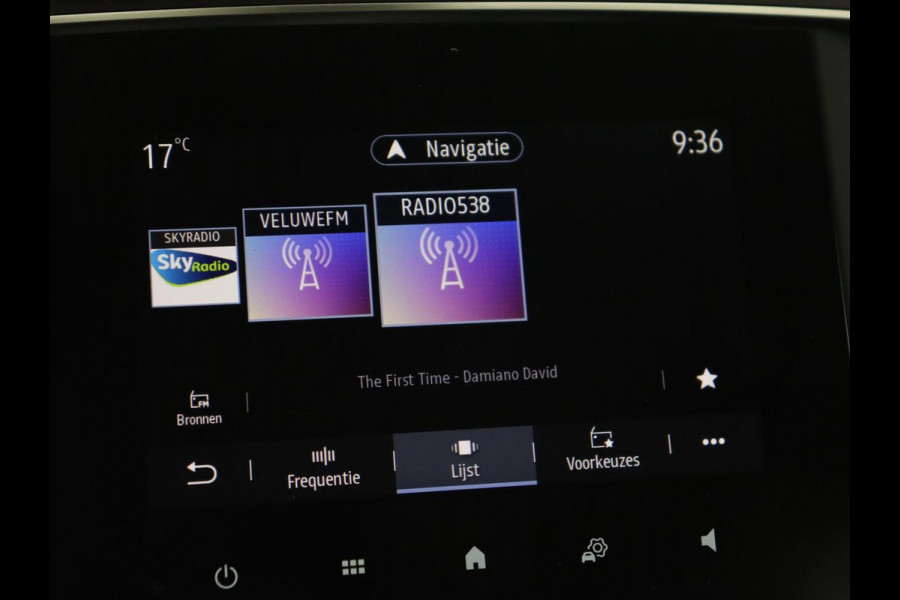 Renault Mégane 1.3 TCe Business Zen | Trekhaak | Camera | Keyless | Carplay | Navigatie | Full LED | Climate control | Parkeerhulp | Cruise control