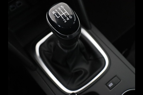 Renault Mégane 1.3 TCe Business Zen | Trekhaak | Camera | Keyless | Carplay | Navigatie | Full LED | Climate control | Parkeerhulp | Cruise control