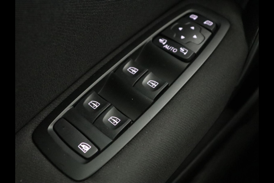 Renault Mégane 1.3 TCe Business Zen | Trekhaak | Camera | Keyless | Carplay | Navigatie | Full LED | Climate control | Parkeerhulp | Cruise control