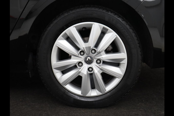 Renault Mégane 1.3 TCe Business Zen | Trekhaak | Camera | Keyless | Carplay | Navigatie | Full LED | Climate control | Parkeerhulp | Cruise control