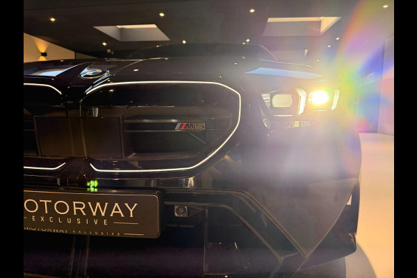 BMW 5 Serie M5 M Carbon|M Drivers Package|M Drive Professional|Driving + Parking Assistant Professional|Alcantara BMW 5 Serie M5 M Carbon|M Drivers Package|M Drive Professional|Driving + Parking Assistant Professional|Alcantara