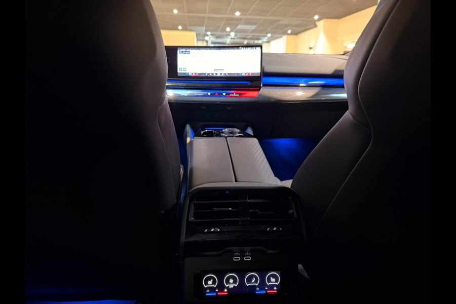 BMW 5 Serie M5 M Carbon|M Drivers Package|M Drive Professional|Driving + Parking Assistant Professional|Alcantara BMW 5 Serie M5 M Carbon|M Drivers Package|M Drive Professional|Driving + Parking Assistant Professional|Alcantara