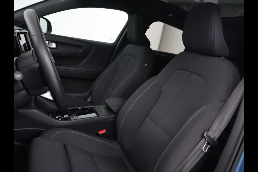 Volvo C40 Recharge Plus 69 kWh | Panoramadak | Stoelverwarming | Harman/Kardon | Warmtepomp | Carplay | Adaptive cruise | Stuurverwarming | 360 Camera | Full LED Volvo C40 Recharge Plus 69 kWh | Panoramadak | Stoelverwarming | Harman/Kardon | Warmtepomp | Carplay | Adaptive cruise | Stuurverwarming | 360 Camera | Full LED