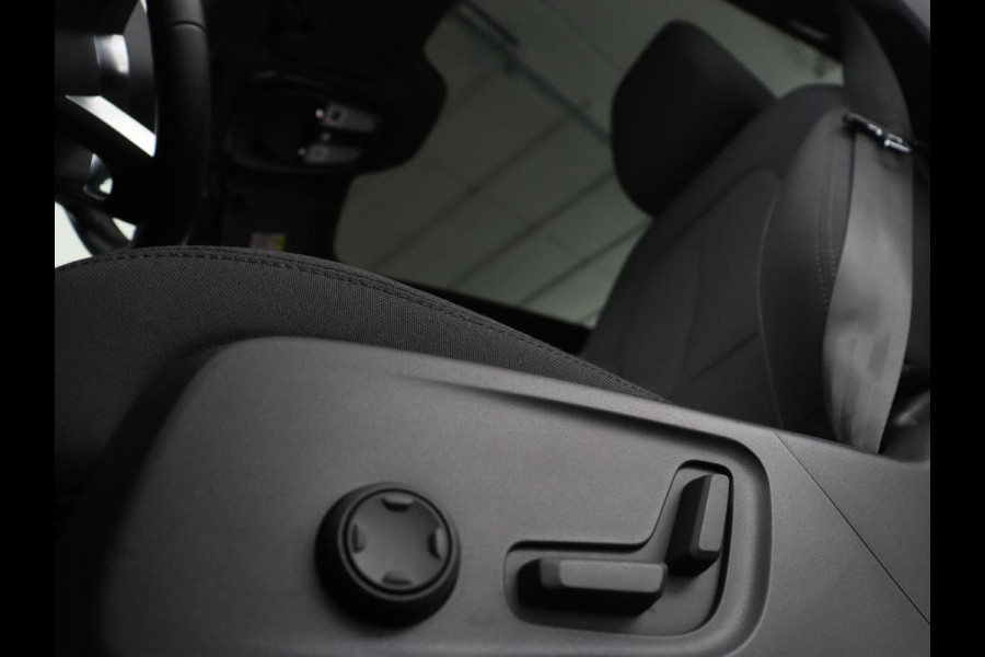 Volvo C40 Recharge Plus 69 kWh | Panoramadak | Stoelverwarming | Harman/Kardon | Warmtepomp | Carplay | Adaptive cruise | Stuurverwarming | 360 Camera | Full LED Volvo C40 Recharge Plus 69 kWh | Panoramadak | Stoelverwarming | Harman/Kardon | Warmtepomp | Carplay | Adaptive cruise | Stuurverwarming | 360 Camera | Full LED