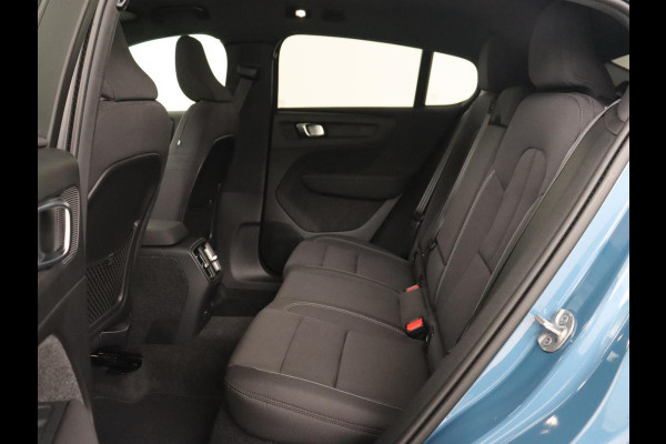 Volvo C40 Recharge Plus 69 kWh | Panoramadak | Stoelverwarming | Harman/Kardon | Warmtepomp | Carplay | Adaptive cruise | Stuurverwarming | 360 Camera | Full LED Volvo C40 Recharge Plus 69 kWh | Panoramadak | Stoelverwarming | Harman/Kardon | Warmtepomp | Carplay | Adaptive cruise | Stuurverwarming | 360 Camera | Full LED