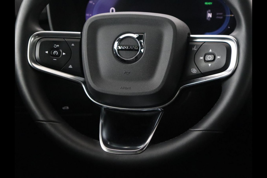 Volvo C40 Recharge Plus 69 kWh | Panoramadak | Stoelverwarming | Harman/Kardon | Warmtepomp | Carplay | Adaptive cruise | Stuurverwarming | 360 Camera | Full LED Volvo C40 Recharge Plus 69 kWh | Panoramadak | Stoelverwarming | Harman/Kardon | Warmtepomp | Carplay | Adaptive cruise | Stuurverwarming | 360 Camera | Full LED