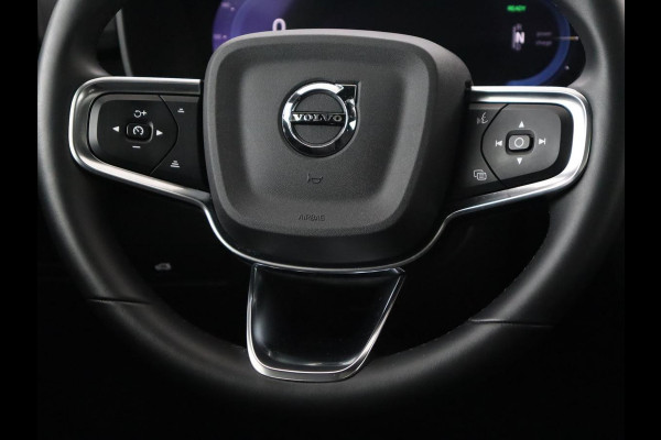 Volvo C40 Recharge Plus 69 kWh | Panoramadak | Stoelverwarming | Harman/Kardon | Warmtepomp | Carplay | Adaptive cruise | Stuurverwarming | 360 Camera | Full LED Volvo C40 Recharge Plus 69 kWh | Panoramadak | Stoelverwarming | Harman/Kardon | Warmtepomp | Carplay | Adaptive cruise | Stuurverwarming | 360 Camera | Full LED