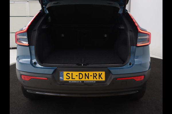 Volvo C40 Recharge Plus 69 kWh | Panoramadak | Stoelverwarming | Harman/Kardon | Warmtepomp | Carplay | Adaptive cruise | Stuurverwarming | 360 Camera | Full LED Volvo C40 Recharge Plus 69 kWh | Panoramadak | Stoelverwarming | Harman/Kardon | Warmtepomp | Carplay | Adaptive cruise | Stuurverwarming | 360 Camera | Full LED