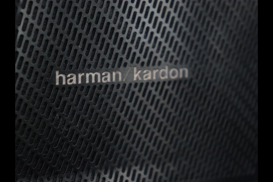 Volvo C40 Recharge Plus 69 kWh | Panoramadak | Stoelverwarming | Harman/Kardon | Warmtepomp | Carplay | Adaptive cruise | Stuurverwarming | 360 Camera | Full LED Volvo C40 Recharge Plus 69 kWh | Panoramadak | Stoelverwarming | Harman/Kardon | Warmtepomp | Carplay | Adaptive cruise | Stuurverwarming | 360 Camera | Full LED