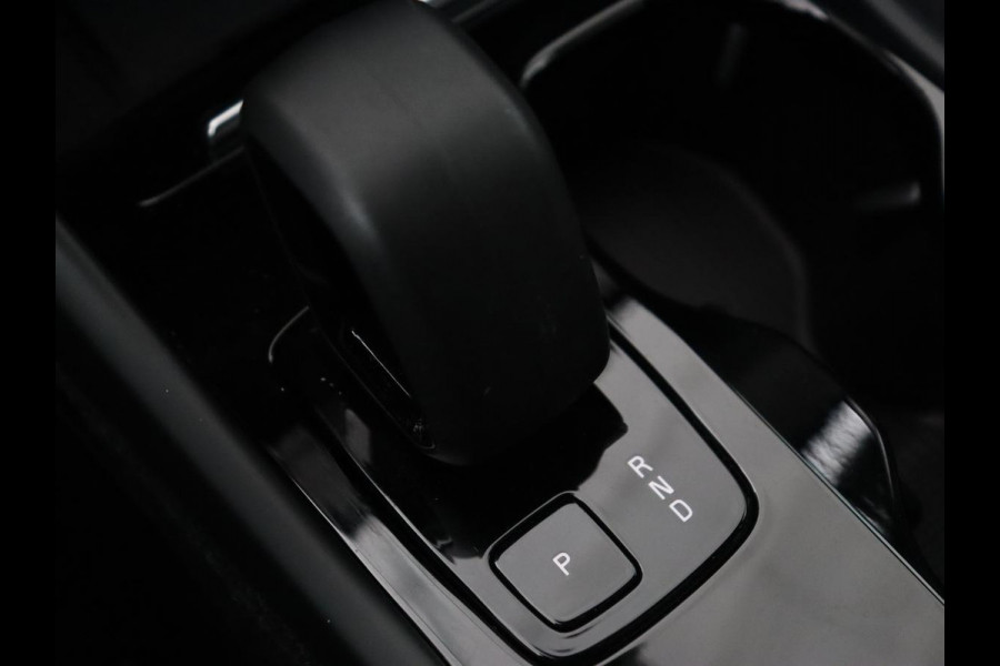 Volvo C40 Recharge Plus 69 kWh | Panoramadak | Stoelverwarming | Harman/Kardon | Warmtepomp | Carplay | Adaptive cruise | Stuurverwarming | 360 Camera | Full LED Volvo C40 Recharge Plus 69 kWh | Panoramadak | Stoelverwarming | Harman/Kardon | Warmtepomp | Carplay | Adaptive cruise | Stuurverwarming | 360 Camera | Full LED