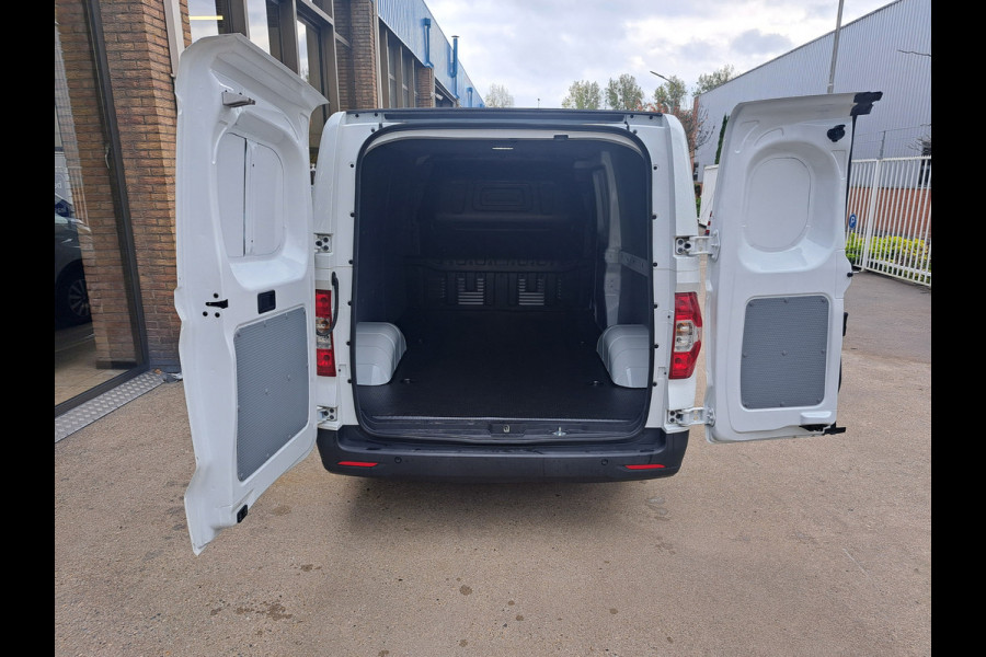Maxus eDeliver 3 LWB 50,2 kWh L2 Lang Autm. Cruise control  Achteruitrijcamera Airco Sportvelgen Maxus eDeliver 3 LWB 50,2 kWh L2 Lang Autm. Cruise control  Achteruitrijcamera Airco Sportvelgen