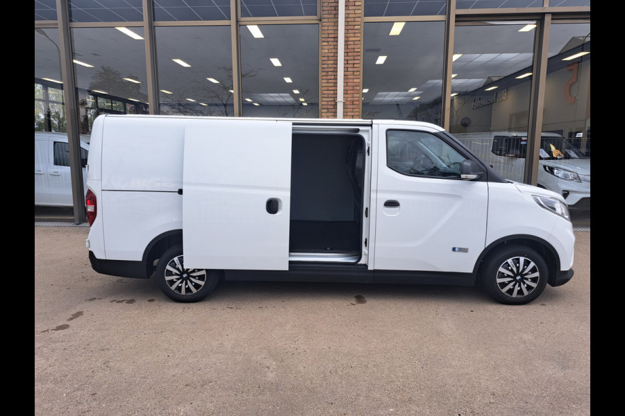 Maxus eDeliver 3 LWB 50,2 kWh L2 Lang Autm. Cruise control  Achteruitrijcamera Airco Sportvelgen Maxus eDeliver 3 LWB 50,2 kWh L2 Lang Autm. Cruise control  Achteruitrijcamera Airco Sportvelgen