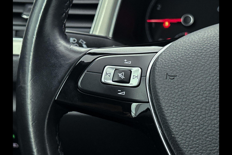 Volkswagen T-Roc Cabrio 1.0 TSI Style NAVI | ELECTR-KAP Volkswagen T-Roc Cabrio 1.0 TSI Style NAVI | ELECTR-KAP