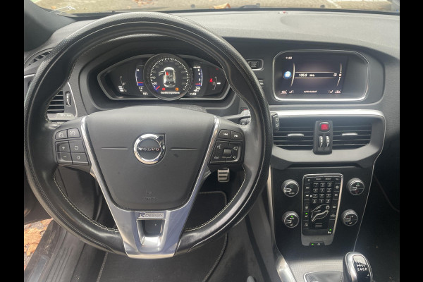 Volvo V40 2.0 T4 Business Sport | Cruise Control | Parkeersensoren | Stoelverwarming Volvo V40 2.0 T4 Business Sport | Cruise Control | Parkeersensoren | Stoelverwarming