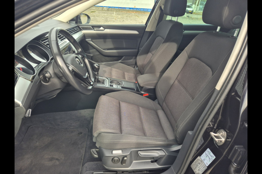 Volkswagen Passat Variant 1.4 TSI ACT Highline ,airco,adap cruise,navigatie,stoelverwarming,parkeersensoren,