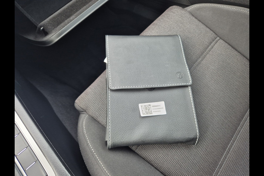 Volkswagen Passat Variant 1.4 TSI ACT Highline ,airco,adap cruise,navigatie,stoelverwarming,parkeersensoren,