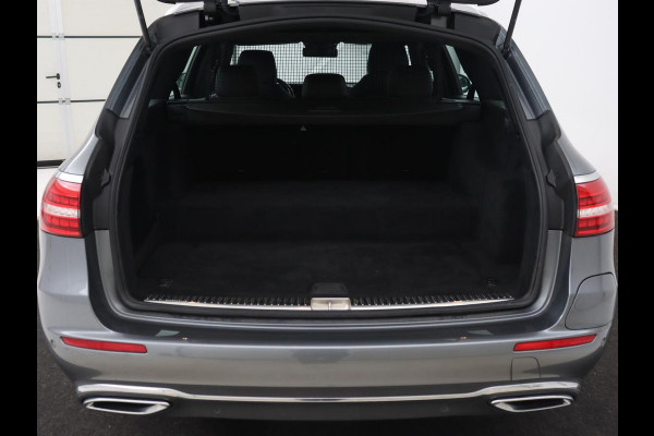Mercedes-Benz E-Klasse 300e Avantgarde | Leder | Stoelverwarming | 360 Camera | Keyless | Carplay | Sfeerverlichting | Widescreen | Navigatie | Park Asisst | PHEV | Plug In Mercedes-Benz E-Klasse 300e Avantgarde | Leder | Stoelverwarming | 360 Camera | Keyless | Carplay | Sfeerverlichting | Widescreen | Navigatie | Park Asisst | PHEV | Plug In
