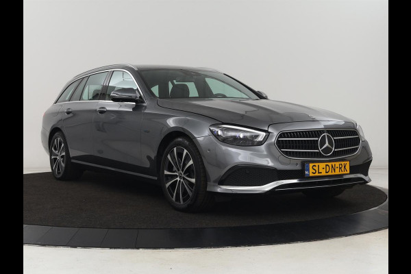 Mercedes-Benz E-Klasse 300e Avantgarde | Leder | Stoelverwarming | 360 Camera | Keyless | Carplay | Sfeerverlichting | Widescreen | Navigatie | Park Asisst | PHEV | Plug In Mercedes-Benz E-Klasse 300e Avantgarde | Leder | Stoelverwarming | 360 Camera | Keyless | Carplay | Sfeerverlichting | Widescreen | Navigatie | Park Asisst | PHEV | Plug In