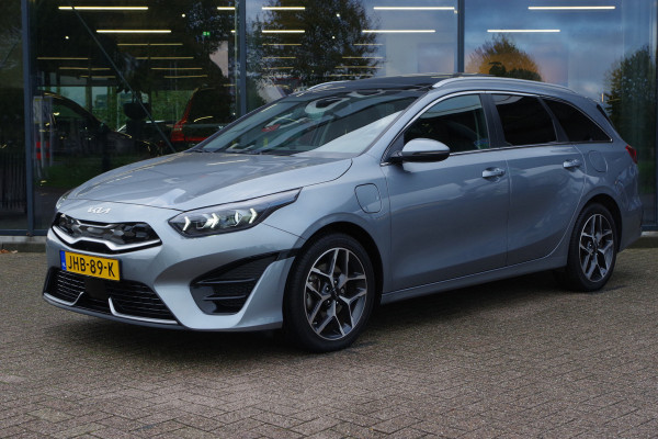 Kia Ceed Sportswagon 1.6 GDI PHEV ExecutiveLine 140 PK, Panoramadak, Leder, Stoelkoeling & Verwarming, Camera Kia Ceed Sportswagon 1.6 GDI PHEV ExecutiveLine 140 PK, Panoramadak, Leder, Stoelkoeling & Verwarming, Camera