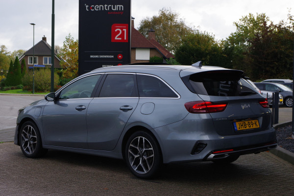 Kia Ceed Sportswagon 1.6 GDI PHEV ExecutiveLine 140 PK, Panoramadak, Leder, Stoelkoeling & Verwarming, Camera Kia Ceed Sportswagon 1.6 GDI PHEV ExecutiveLine 140 PK, Panoramadak, Leder, Stoelkoeling & Verwarming, Camera