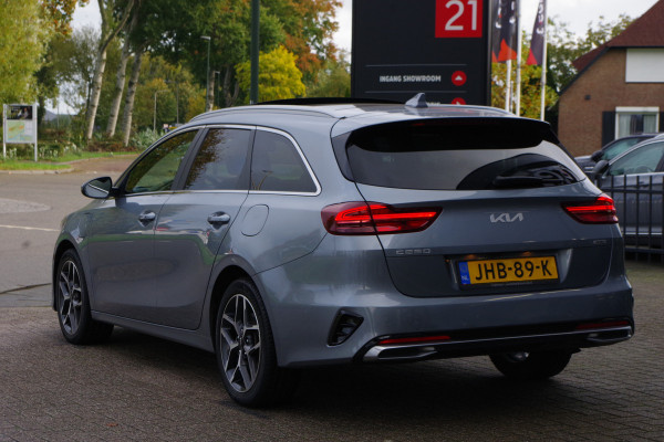 Kia Ceed Sportswagon 1.6 GDI PHEV ExecutiveLine 140 PK, Panoramadak, Leder, Stoelkoeling & Verwarming, Camera Kia Ceed Sportswagon 1.6 GDI PHEV ExecutiveLine 140 PK, Panoramadak, Leder, Stoelkoeling & Verwarming, Camera