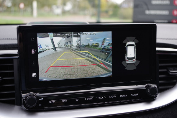 Kia Ceed Sportswagon 1.6 GDI PHEV ExecutiveLine 140 PK, Panoramadak, Leder, Stoelkoeling & Verwarming, Camera Kia Ceed Sportswagon 1.6 GDI PHEV ExecutiveLine 140 PK, Panoramadak, Leder, Stoelkoeling & Verwarming, Camera