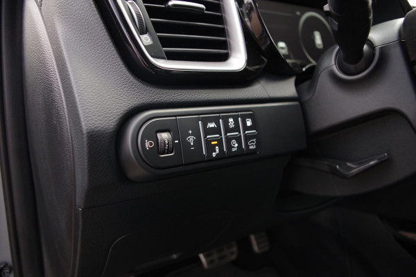 Kia Ceed Sportswagon 1.6 GDI PHEV ExecutiveLine 140 PK, Panoramadak, Leder, Stoelkoeling & Verwarming, Camera Kia Ceed Sportswagon 1.6 GDI PHEV ExecutiveLine 140 PK, Panoramadak, Leder, Stoelkoeling & Verwarming, Camera