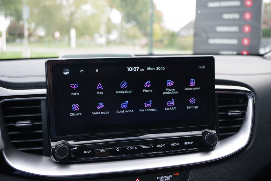 Kia Ceed Sportswagon 1.6 GDI PHEV ExecutiveLine 140 PK, Panoramadak, Leder, Stoelkoeling & Verwarming, Camera Kia Ceed Sportswagon 1.6 GDI PHEV ExecutiveLine 140 PK, Panoramadak, Leder, Stoelkoeling & Verwarming, Camera