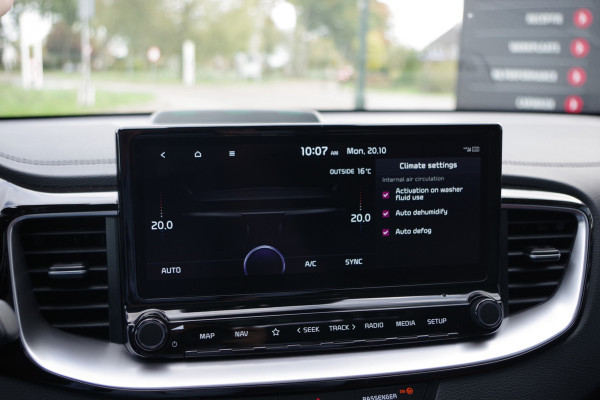 Kia Ceed Sportswagon 1.6 GDI PHEV ExecutiveLine 140 PK, Panoramadak, Leder, Stoelkoeling & Verwarming, Camera Kia Ceed Sportswagon 1.6 GDI PHEV ExecutiveLine 140 PK, Panoramadak, Leder, Stoelkoeling & Verwarming, Camera