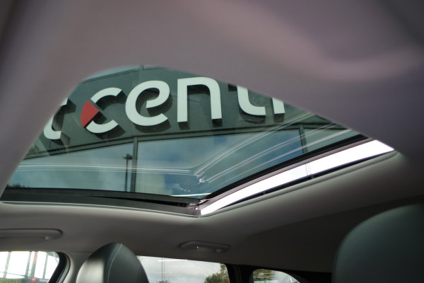 Kia Ceed Sportswagon 1.6 GDI PHEV ExecutiveLine 140 PK, Panoramadak, Leder, Stoelkoeling & Verwarming, Camera Kia Ceed Sportswagon 1.6 GDI PHEV ExecutiveLine 140 PK, Panoramadak, Leder, Stoelkoeling & Verwarming, Camera