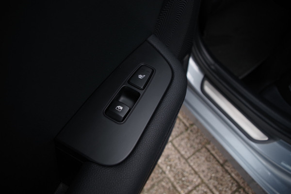 Kia Ceed Sportswagon 1.6 GDI PHEV ExecutiveLine 140 PK, Panoramadak, Leder, Stoelkoeling & Verwarming, Camera Kia Ceed Sportswagon 1.6 GDI PHEV ExecutiveLine 140 PK, Panoramadak, Leder, Stoelkoeling & Verwarming, Camera