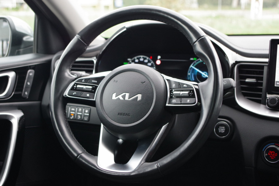 Kia Ceed Sportswagon 1.6 GDI PHEV ExecutiveLine 140 PK, Panoramadak, Leder, Stoelkoeling & Verwarming, Camera Kia Ceed Sportswagon 1.6 GDI PHEV ExecutiveLine 140 PK, Panoramadak, Leder, Stoelkoeling & Verwarming, Camera