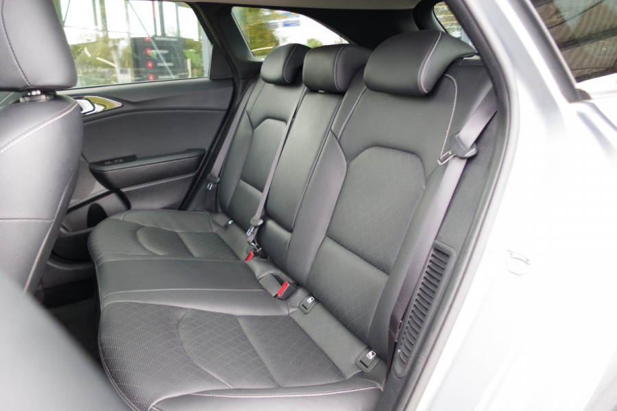 Kia Ceed Sportswagon 1.6 GDI PHEV ExecutiveLine 140 PK, Panoramadak, Leder, Stoelkoeling & Verwarming, Camera Kia Ceed Sportswagon 1.6 GDI PHEV ExecutiveLine 140 PK, Panoramadak, Leder, Stoelkoeling & Verwarming, Camera