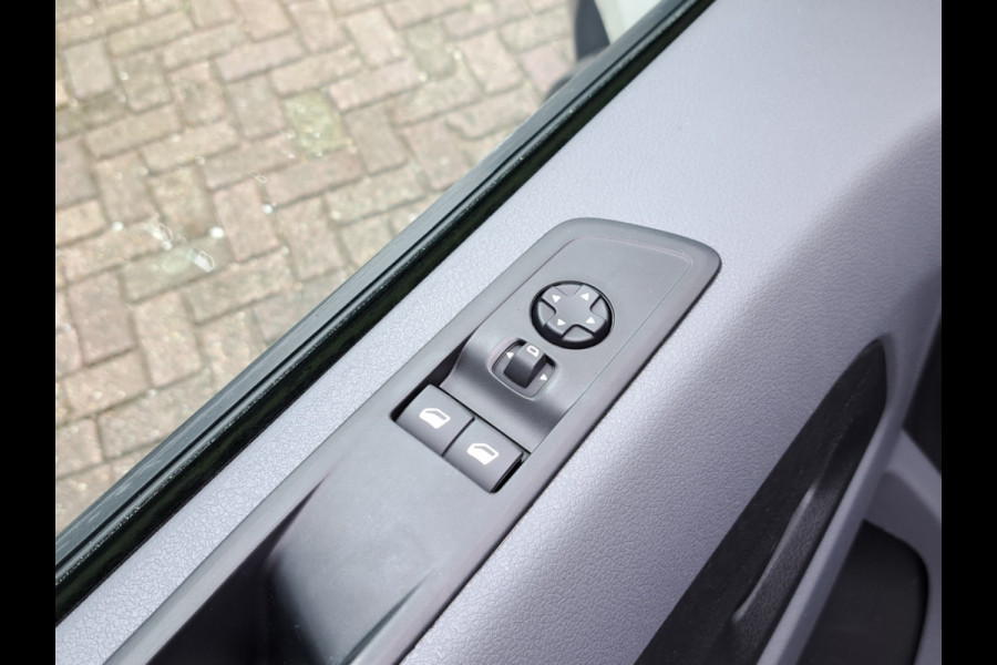 Peugeot Expert 2.0 BlueHDI 123 pk Euro 6 Lang L2 - Airco - Cruise Peugeot Expert 2.0 BlueHDI 123 pk Euro 6 Lang L2 - Airco - Cruise