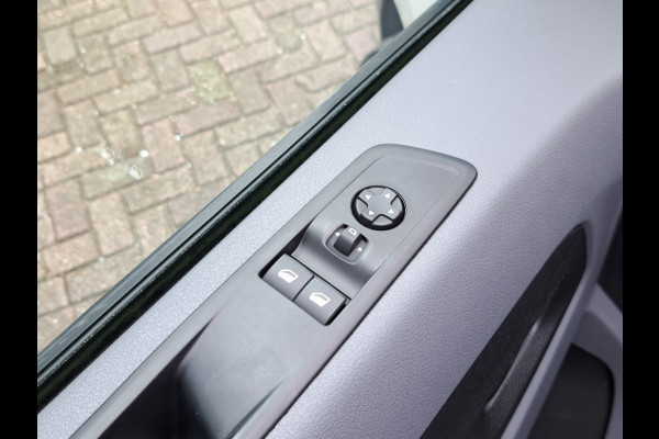 Peugeot Expert 2.0 BlueHDI 123 pk Euro 6 Lang L2 - Airco - Cruise Peugeot Expert 2.0 BlueHDI 123 pk Euro 6 Lang L2 - Airco - Cruise