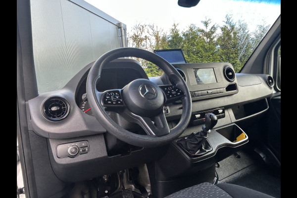 Mercedes-Benz Sprinter 314 CDI / L1H1 / 1e EIG. / 2x SCHUIFDEUR / INRICHTING + LAADKRAAN / CAMERA / AIRCO / CRUISE / NAVI / APPLE CARPLAY Mercedes-Benz Sprinter 314 CDI / L1H1 / 1e EIG. / 2x SCHUIFDEUR / INRICHTING + LAADKRAAN / CAMERA / AIRCO / CRUISE / NAVI / APPLE CARPLAY