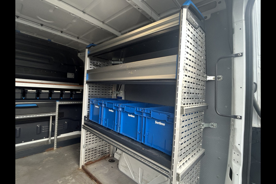 Mercedes-Benz Sprinter 314 CDI / L1H1 / 1e EIG. / 2x SCHUIFDEUR / INRICHTING + LAADKRAAN / CAMERA / AIRCO / CRUISE / NAVI / APPLE CARPLAY Mercedes-Benz Sprinter 314 CDI / L1H1 / 1e EIG. / 2x SCHUIFDEUR / INRICHTING + LAADKRAAN / CAMERA / AIRCO / CRUISE / NAVI / APPLE CARPLAY