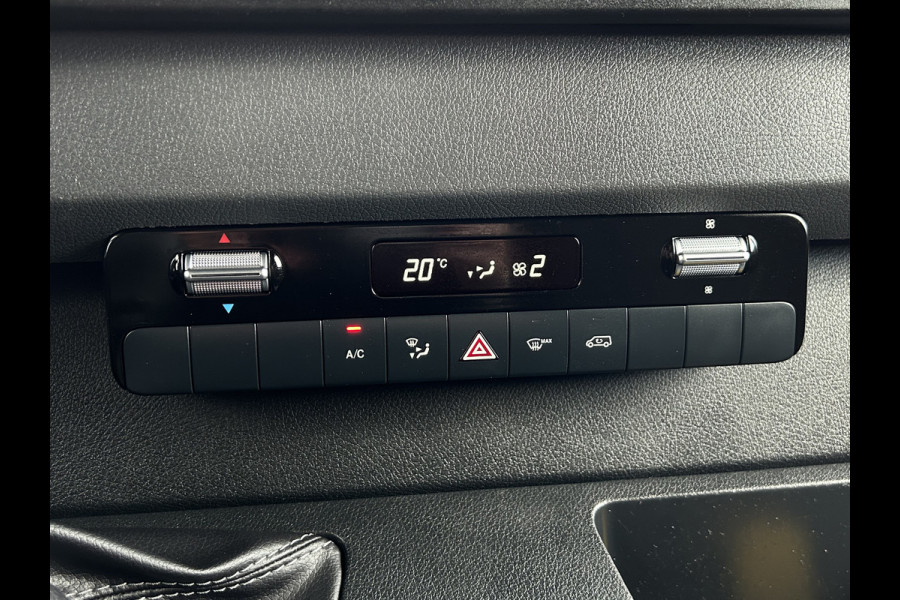 Mercedes-Benz Sprinter 314 CDI / L1H1 / 1e EIG. / 2x SCHUIFDEUR / INRICHTING + LAADKRAAN / CAMERA / AIRCO / CRUISE / NAVI / APPLE CARPLAY Mercedes-Benz Sprinter 314 CDI / L1H1 / 1e EIG. / 2x SCHUIFDEUR / INRICHTING + LAADKRAAN / CAMERA / AIRCO / CRUISE / NAVI / APPLE CARPLAY