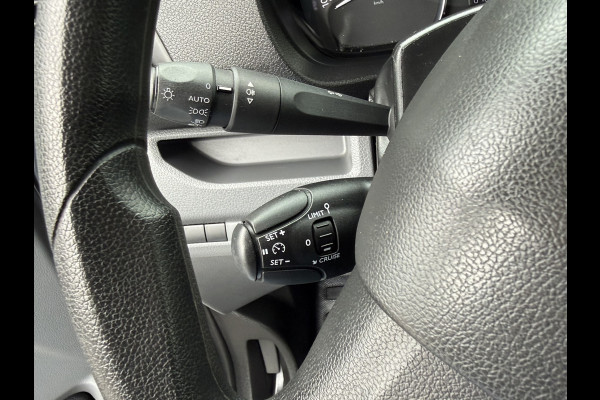 Peugeot Expert 1.5 BlueHDI 102 PK / L2H1 / TREKHAAK / AIRCO / CRUISE / 48.216 KM!! / PDC Peugeot Expert 1.5 BlueHDI 102 PK / L2H1 / TREKHAAK / AIRCO / CRUISE / 48.216 KM!! / PDC